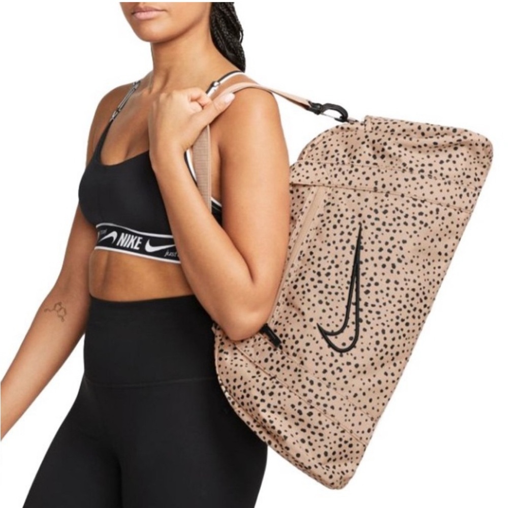 Nike Cheetah/Leopard Print Training
Duffel Bag 24L